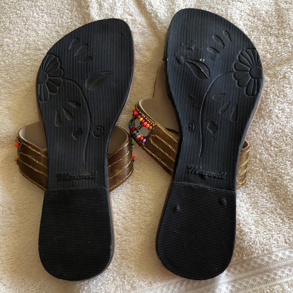 Sandal - Picture 3 of 5